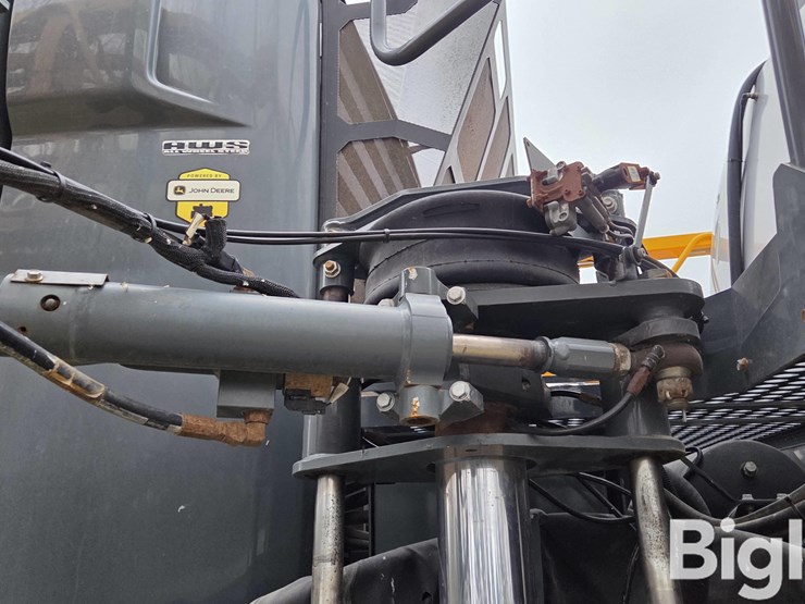 hagie-sts12-image-19