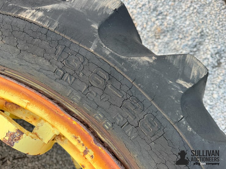 13.6-28-tires-on-rims-image-5