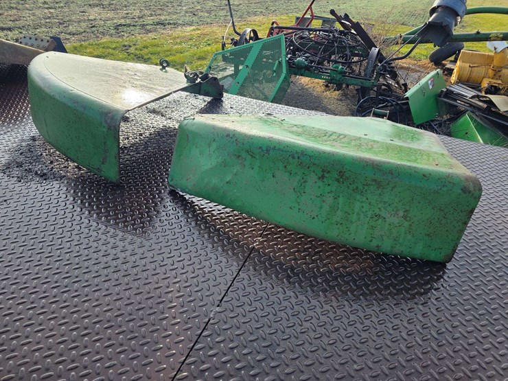 2-cylinder-john-deere-fenders-image-5