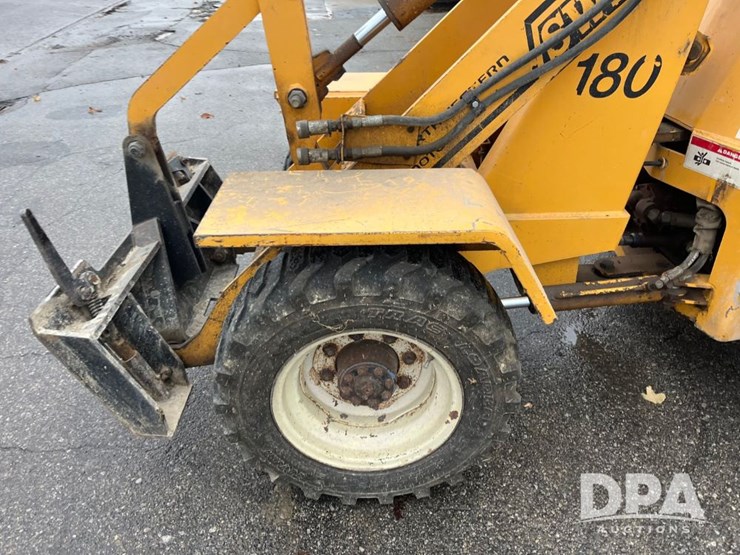 1995-swinger-180-loader-(jn3530)-image-12