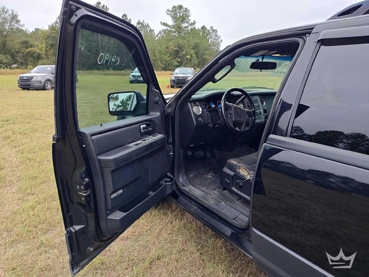 2016-ford-expedition-image-17