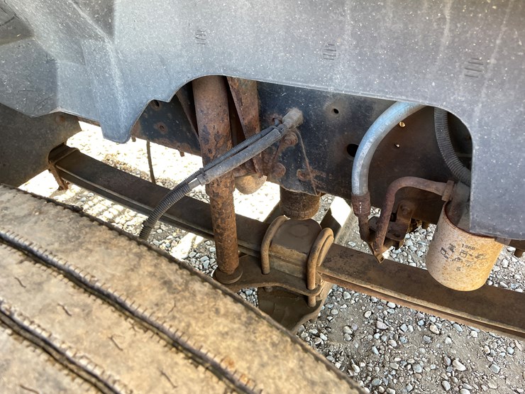 #1135-•-2002-gmc-c6500-van-truck-(has-mn-title)-image-42