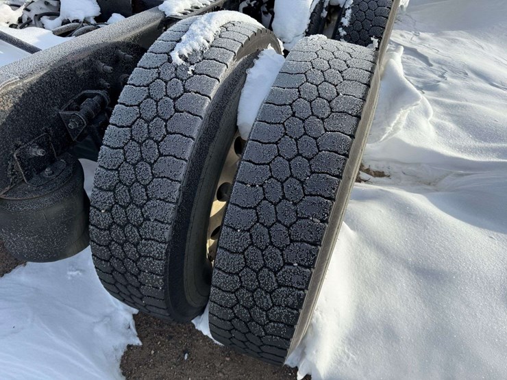 2005-international-9200-image-14