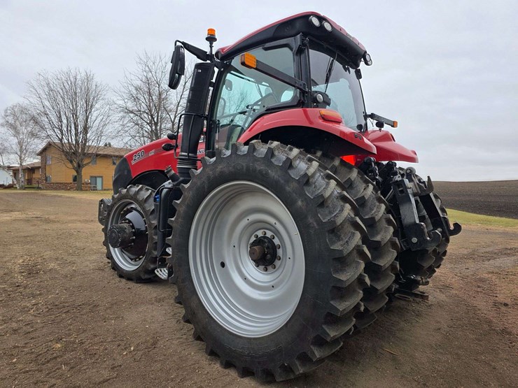 2020-magnum-250-image-18