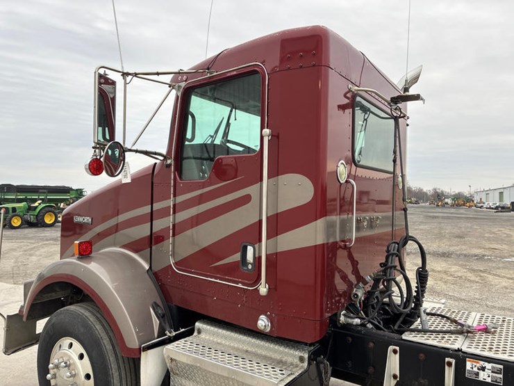 2007-kenworth-t800-image-55