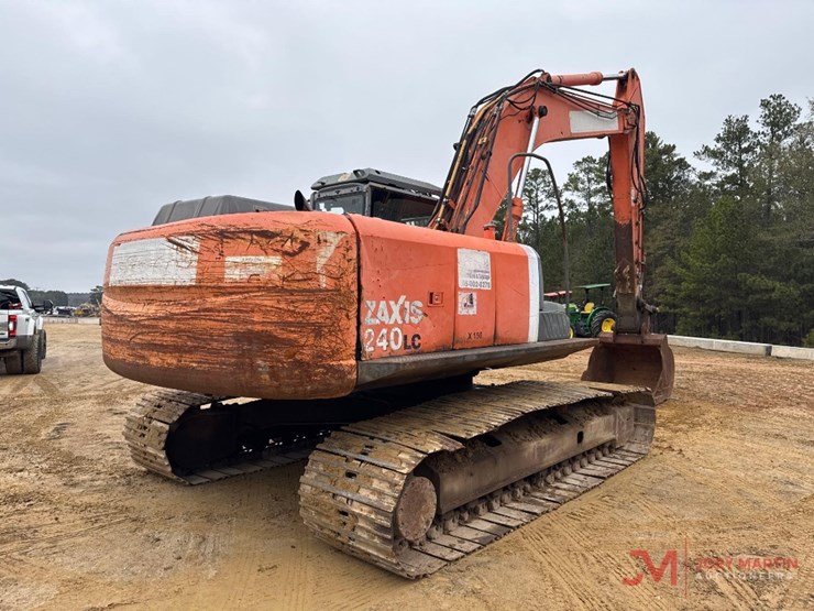 hitachi-zx240-lc-3-image-4