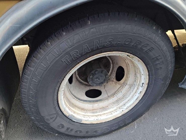 2017-ford-e450-image-34