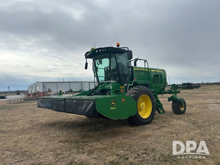 john-deere-w235-image-1