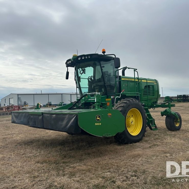JOHN DEERE W235