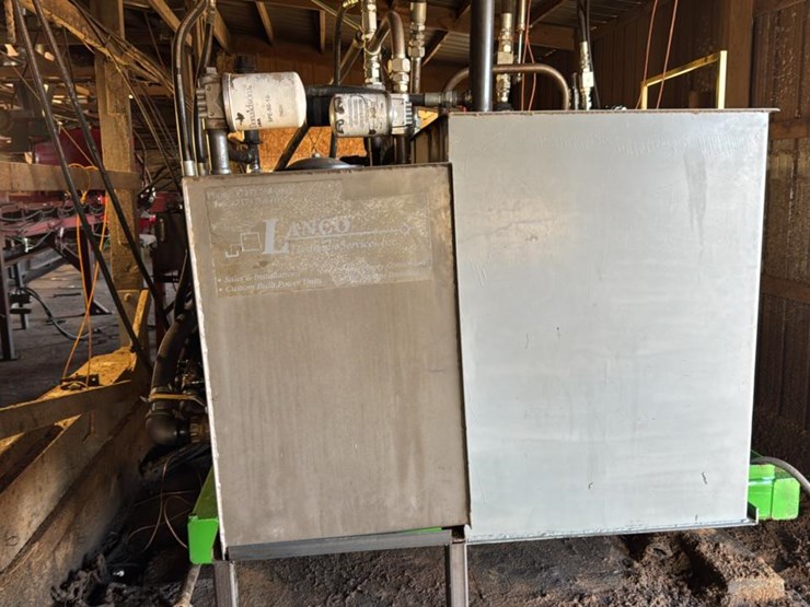 #131-•-part-of-entirety!-jack-shaft,-pumps-reservoirs,-and-main-frame,-gear-flow-divider,-99-gallon-capacity-image-8