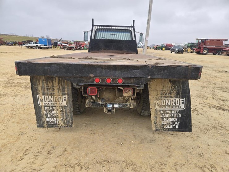 1996-ford-f700-image-10