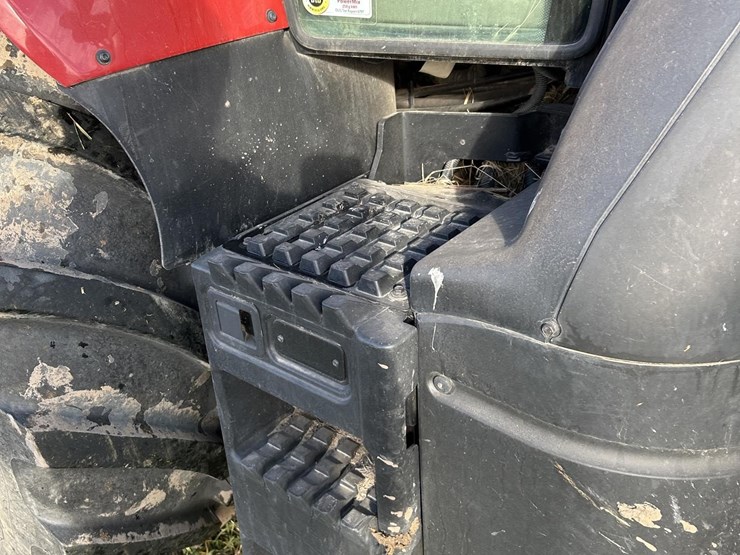 2022-case-ih-maxxum-150-image-25