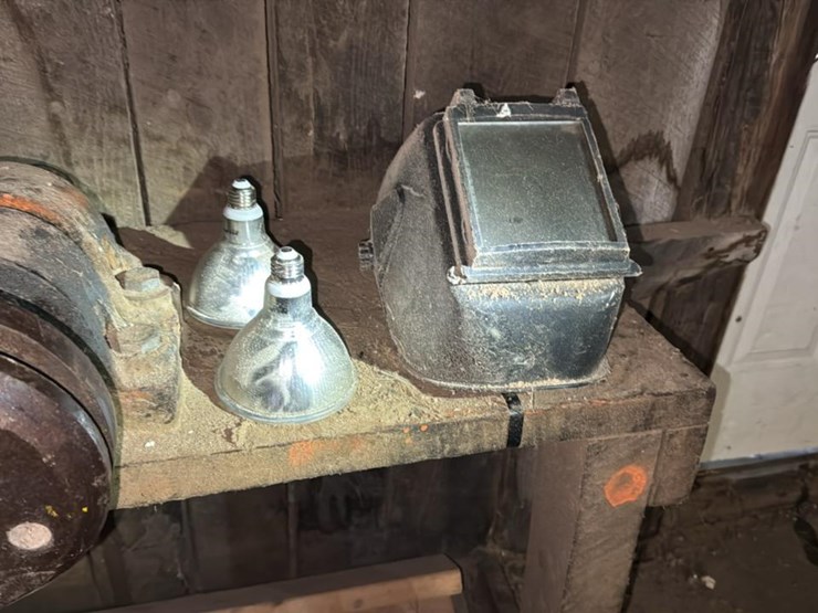 #138-•-miscellaneous-items*-image-3