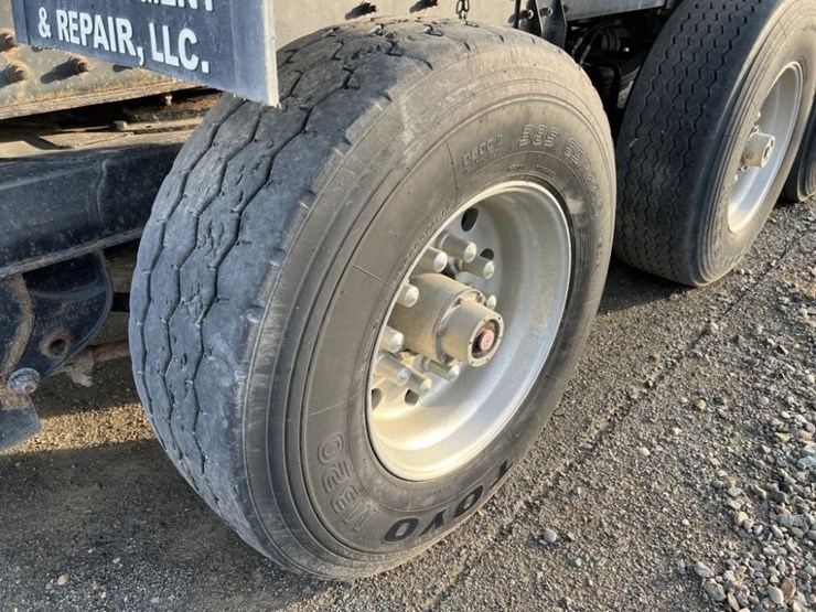 2005-beall-tsmc1x3-quad-axle-pup-trailer-image-10