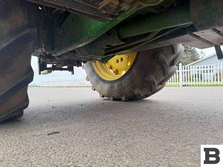 2012-john-deere-6115r-image-51