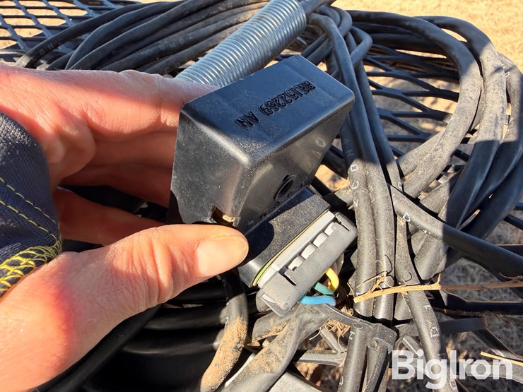 yetter-30'-rotary-hoe-image-16