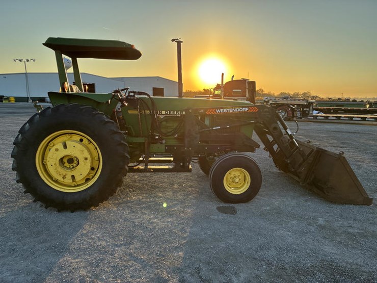 john-deere-2940-image-6