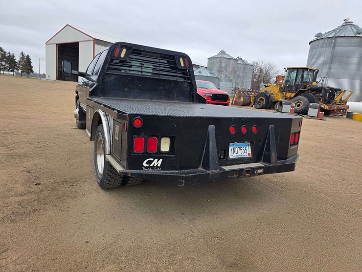 2005-dodge-ram-3500-image-12