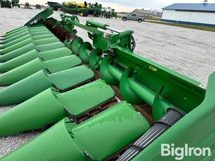 john-deere-c12f-image-16