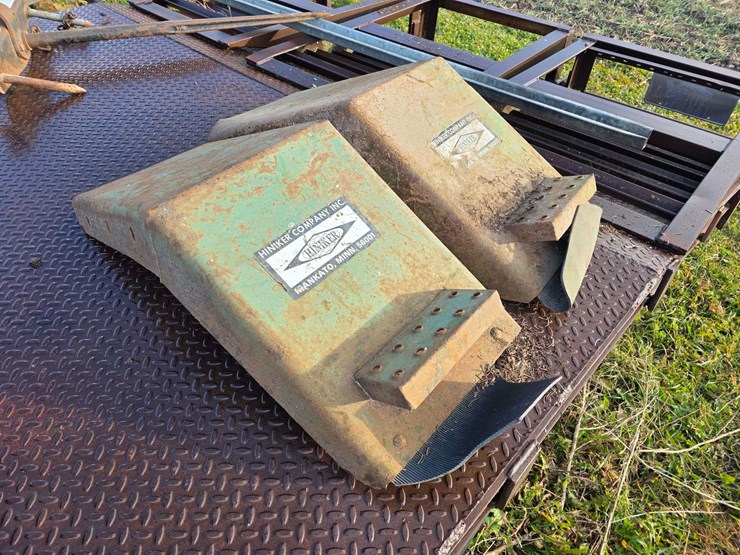 hiniker-front-fenders-image-1