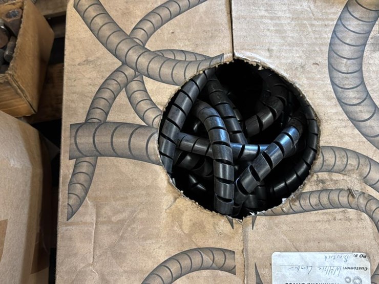 #193-•-skid-of-parts*-image-6