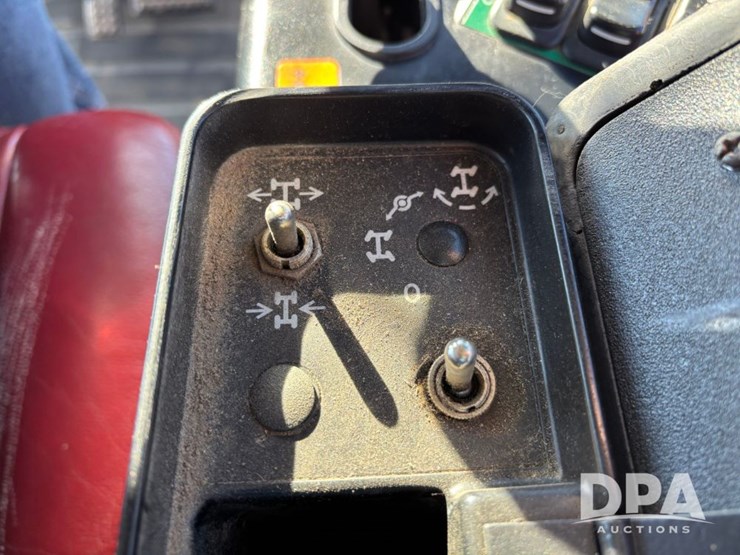 case-ih-patriot-4440-image-131