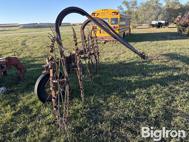 merrill-take-5-wheel-side-delivery-rake-image-4