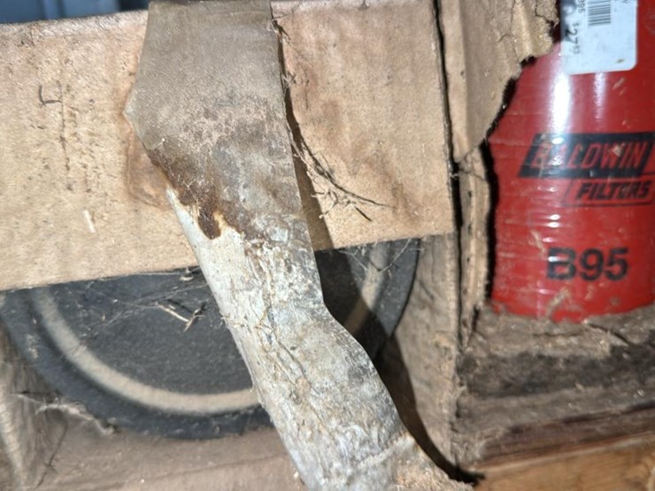 #187-•-oil,-air,-and-fuel-filters-image-5