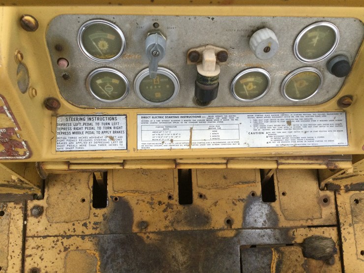 caterpillar-951-image-12