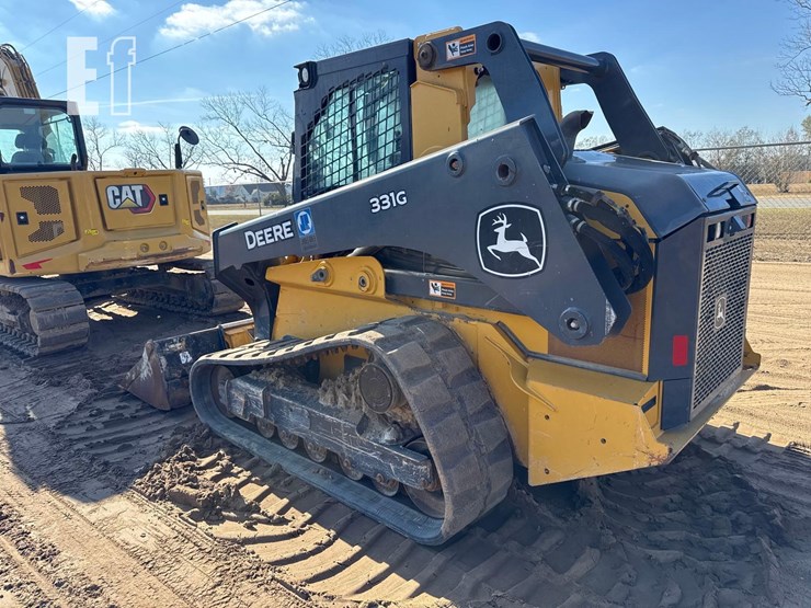 2021-deere-331g-image-2