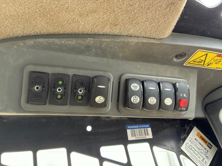 caterpillar-279c2-image-45