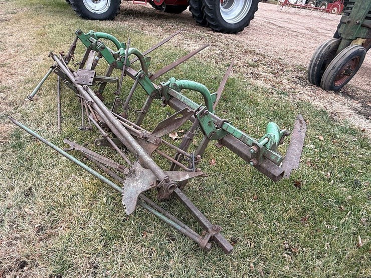 john-deere-b-image-1