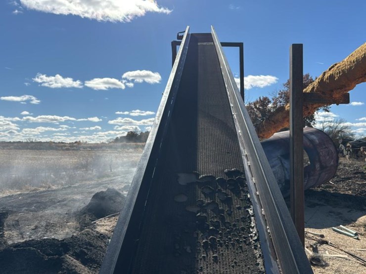 #124-•-inclined-belt-conveyor-image-5