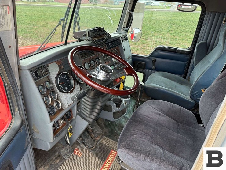 2004-kenworth-t800-image-64