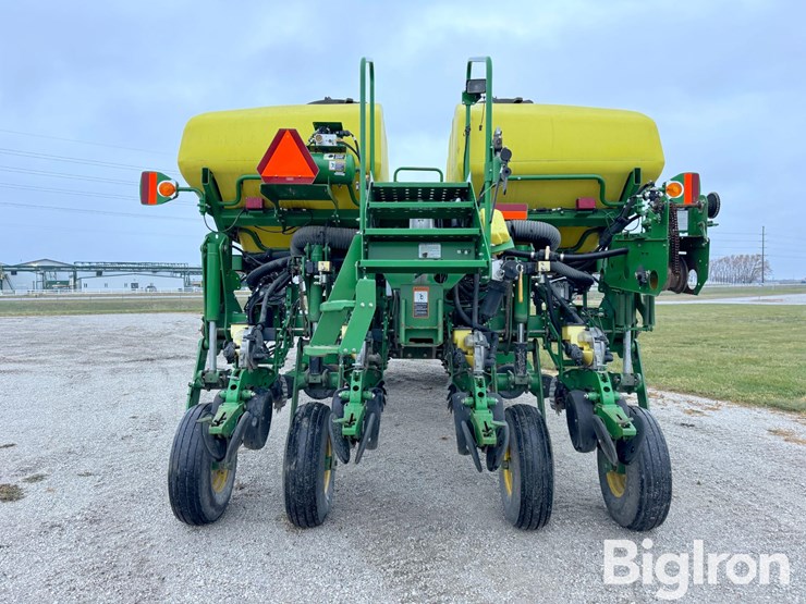 john-deere-1770nt-ccs-image-6