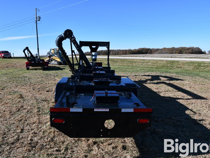 easiload-4-box-t/a-seed-tender-trailer-image-6