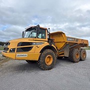 2017 VOLVO A25G