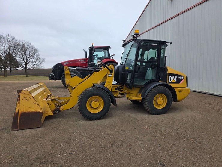 2009-caterpillar-906h-image-12