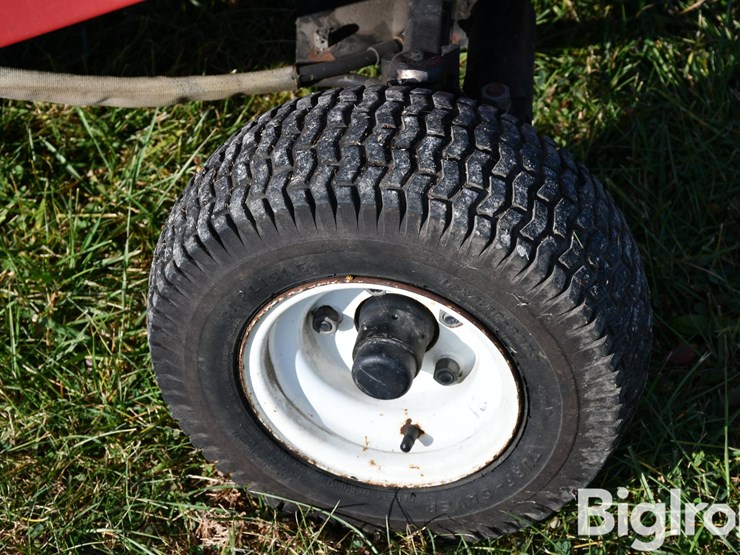 toro-groundsmaster-325d-image-19