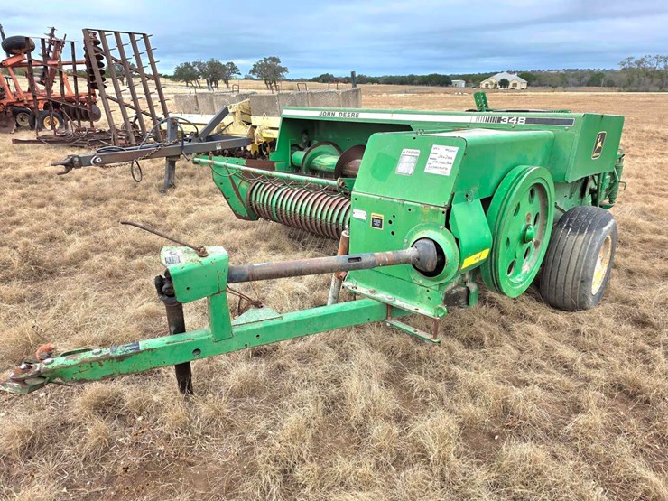 john-deere-348-image-14
