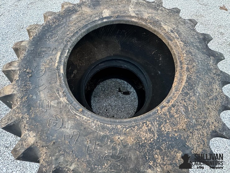 firestone-18.4-26-tires-image-3