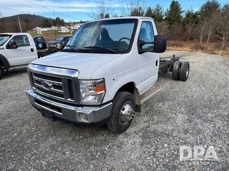 ford-e450-image-13
