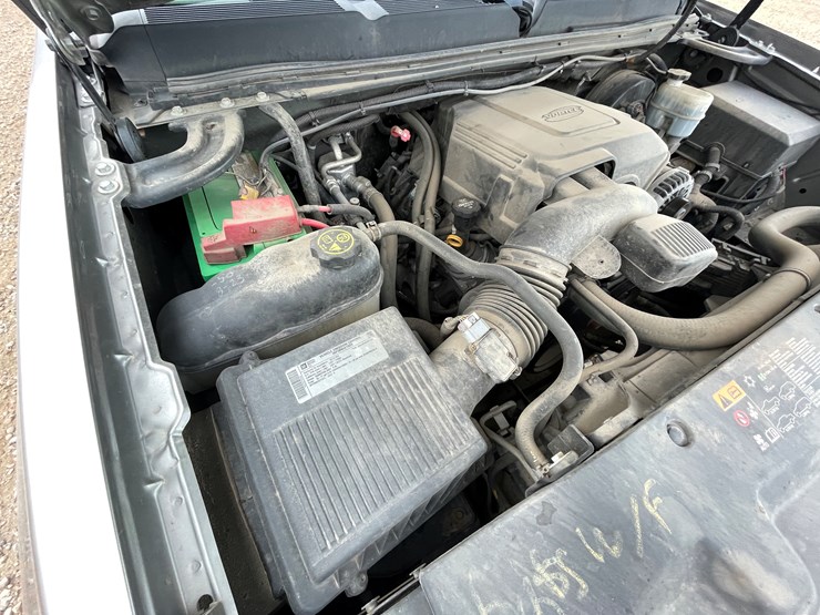 #1125-•-2013-chevrolet-silverado-pickup-truck-(has-mn-title)-image-20