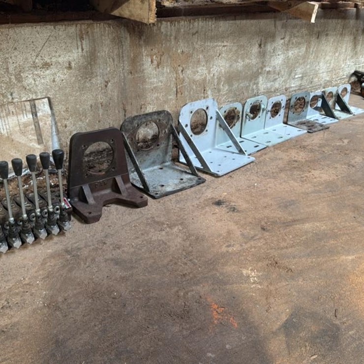 #180 • Hydraulic Valves and Motor Mounts