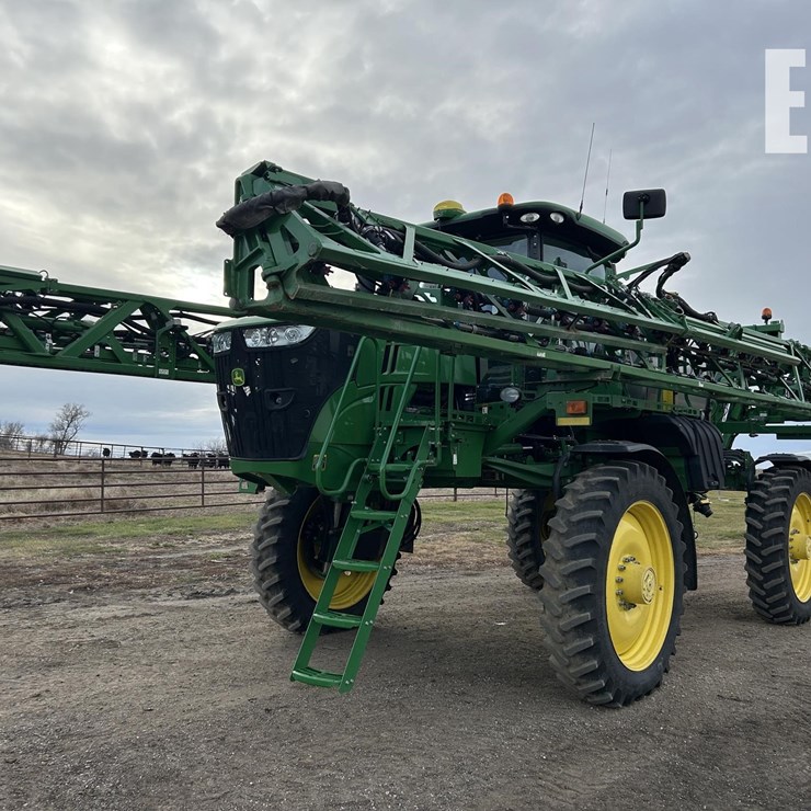 2017 JOHN DEERE R4038