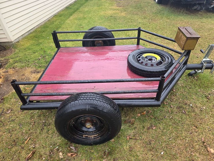 2-wheel-trailer,-bed-measures-51”-x-56”-with-approx-20”-v-front,-wheel-jack,-front-tool-box,-14”-tir-image-4