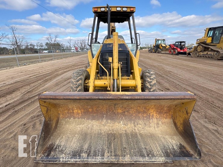 2004-caterpillar-416d-image-7