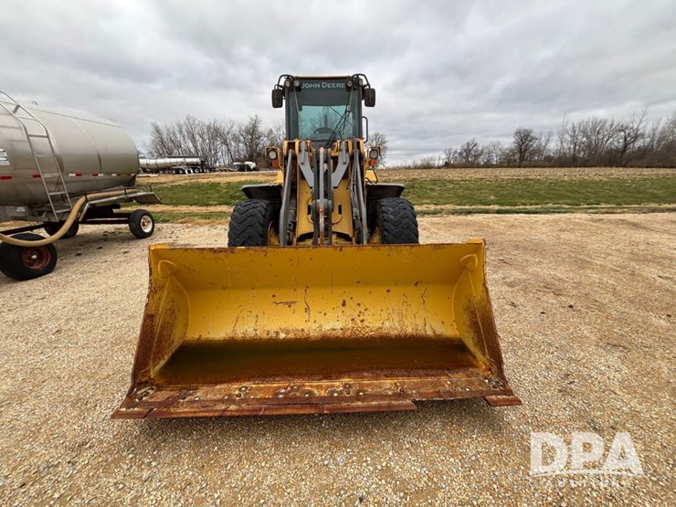 2007-deere-444j-image-13