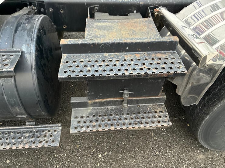 case-ih-8100-image-50