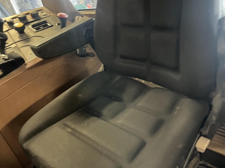 john-deere-7200-image-11